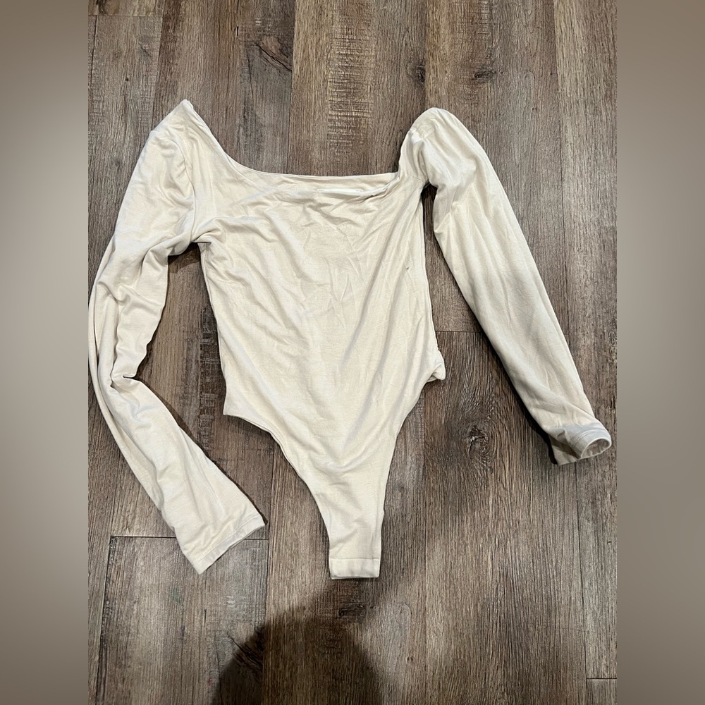 Off shoulder bodysuit. - image 1